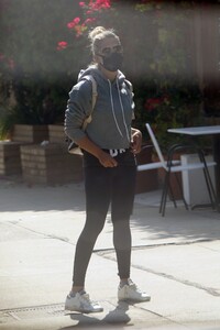       gel290720BZN image110.jpg