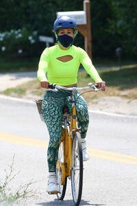       lop270720BZN image109.jpg