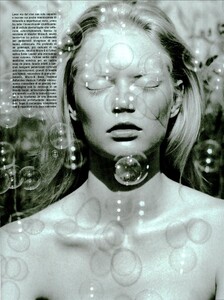 1488355482_ARCHIVIO-VogueItalia(August2003)-BubbleTime-009.thumb.jpg.623f1677cc7868f81242cd527b445cda.jpg