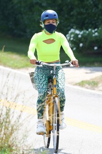       lop270720BZN image112.jpg