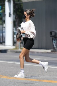       bee180720BZN image6.jpg