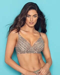 Charlie Austin 1.jpg