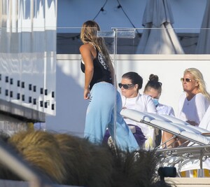       nic260720BZN image2.jpg