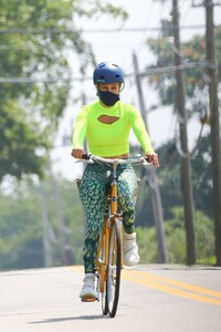       lop270720BZN image111.jpg