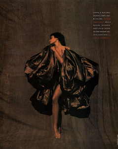 Bronzo_Ferri_Vogue_Italia_July_August_1989_05.thumb.png.80ac2aac94299ae9abf7432954886ce8.png