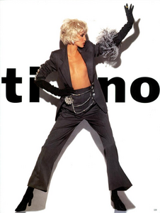 Chin_Vogue_Italia_July_1991_02.thumb.png.17a8a3ad1cad304908f2f7947d620a0c.png