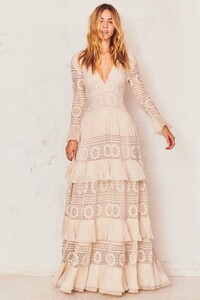 LENNON-DRESS-ANTIQUE-WHITE1.thumb.jpg.9b6d089e256cf7e9815bdd881374f1de.jpg