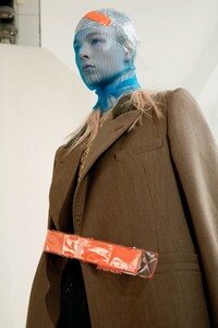 Maison-Margiela-Couture-FW18-Paris-8125-1530699840.thumb.jpg.18fc7ecdb4c7dff8eb4ad0a0df39ab01.jpg