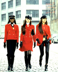 Maser_Vogue_Italia_August_1992_04.thumb.png.f479e79a5aef808519a86269e9ac09cc.png