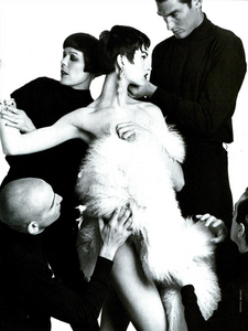 Meisel_Vogue_Italia_July_1991_11.thumb.png.d00d091b8f94a4b1894f7a4ef2889e31.png