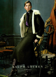 Ralph_Lauren_Collection_Fall_Winter_03_04_01.thumb.png.5e4bf1c6b95f19bc656d4363271bdcba.png