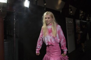 backstage-defile-msgm-printemps-ete-2019-milan-coulisses-186.thumb.jpg.a6f7bca4406cbec51c9c510a3f8a0709.jpg