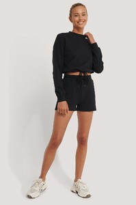 nakd_drawstring_sweatshirt_shorts_1660-000095-0002_05c.jpg