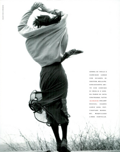 von_Unwerth_Vogue_Italia_July_August_1989_06.thumb.png.b132f1e0051cf78b0a4bbdae03fd0eba.png