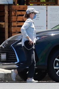          mar100820BZN image123.jpg