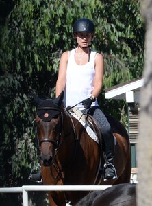        wil150820BZN image107.jpg