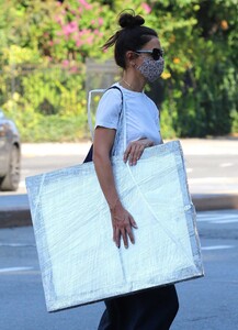      hol020820BZN image124.jpg