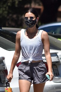      hal020820BZN image118.jpg