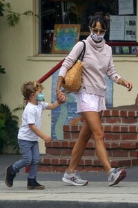        jor170820BZN image111.jpg