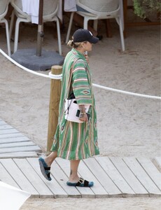       ora070820BZN image49.jpg