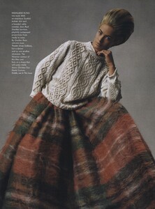 Absolute_Couture_Meisel_US_Vogue_October_1998_14.thumb.jpg.238d9217c6088142f363e78e8902c914.jpg