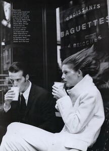 Cafe_Meisel_US_Vogue_October_1997_07.thumb.jpg.864108268a961031f1050af5defe9636.jpg