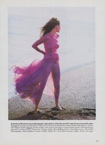 Lindbergh_US_Vogue_December_1988_08.thumb.jpg.59df226a5d8f608e7f2bc9a09e926a39.jpg