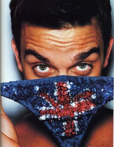 MANCHILD-Mario-Testino-l-Robbie-Williams-l-08.thumb.jpg.7b9945cd74e30c1cb8c0fa9ac8eaf44d.jpg