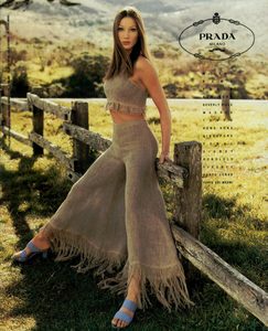 Meisel_Prada_Spring_Summer_1993_06.thumb.png.47a5accb1ec5007fba3db021151c3e6c.png