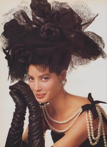 Meisel_US_Vogue_November_1986_01.thumb.jpg.491b8681c5bcbc0898ebffc80368ac9d.jpg