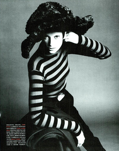 Shock_Mix_Meisel_Vogue_Italia_September_1992_08.thumb.png.a41b8732508d025ea1b4f546add17d93.png