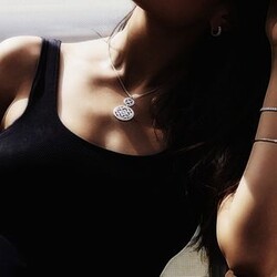 Bella Ariel's avatar