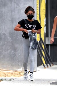 vanessa-hudgens-at-the-dogpound-gym-in-west-hollywood-08-04-2020-4.jpg
