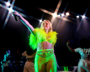 zara-larsson--the-observatory-oc-05022019_48498576961_o.jpg