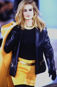 1387002217_donna-karan-fall-1991(9).thumb.jpg.d5c95d5326863b3c604941e08377cad8.jpg