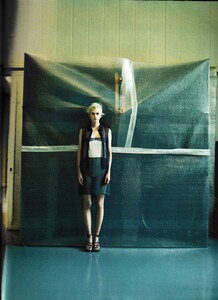 PIPOCA - Harper's Bazaar US (January 1997) - The Happening - 006.jpg