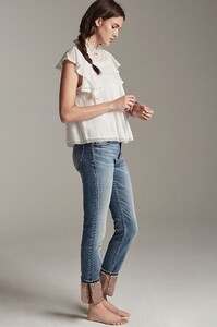 v 4110344600084_010_b15.jpeg