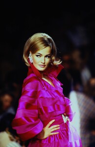 1749742661_lanvin-hc-fw-1991(4).thumb.jpg.9bc9ab3190120644e3348cc815c4a0bc.jpg