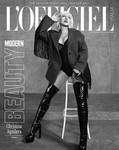 L'Officiel Italy Fall 2020.jpg