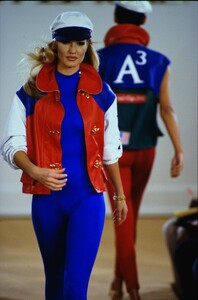 2049140320_ralph-lauren-ss-1992(7).thumb.jpg.18fcabea57b09c830bec73357ab0f7f1.jpg