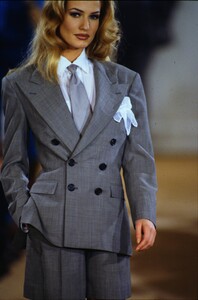 2133840121_ralph-lauren-ss-1992(2).thumb.jpg.1e622ab9980990303ebb9449e56d82b8.jpg