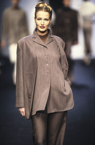 376998805_Lanvin1993WomenRTW63.thumb.jpg.cf5ff08a47dbcc12a628d065ca660650.jpg