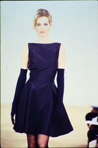546996522_ralph-lauren-ss-1991(2).thumb.jpg.02eb8af943063fbf892b49f34a35e71b.jpg