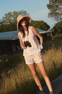 v 58350174_090_b14.jpeg