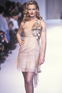 898512362_chloe-fw-1992(3).thumb.jpg.5ceae09197f17956f827dfc13fec819b.jpg