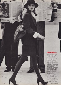 Demarchelier_US_Vogue_August_1988_05.thumb.jpg.00f019552973aaf21419cbc7d4aa270b.jpg