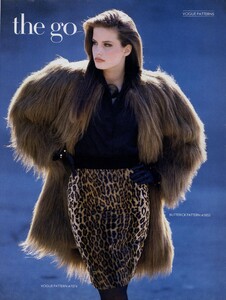 Faux_Demarchelier_US_Vogue_November_1987_02.thumb.jpg.04b887c596bf6507befd00fff7034088.jpg