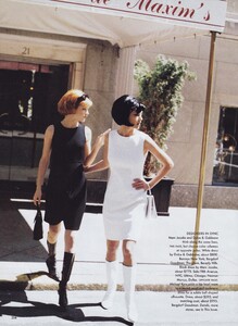 Hanson_US_Vogue_August_1995_09.thumb.jpg.ca522d8b37b7b2fd7b5b82b92d4c54f0.jpg