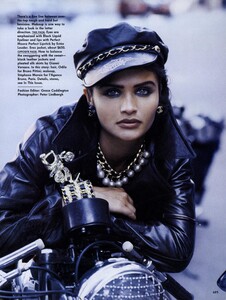 Lindbergh_US_Vogue_September_1991_02.thumb.jpg.edf3f5213ead659d8a533fed762b32b9.jpg