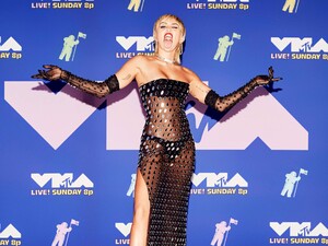 Miley-Cyrus-in-See-Through-Dress-15.jpg